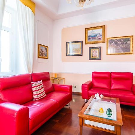 Grand Classic Apartment At San Martino By Napoliapartments Nápoles Exterior foto
