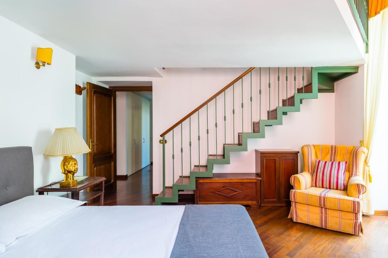 Grand Classic Apartment At San Martino By Napoliapartments Nápoles Exterior foto