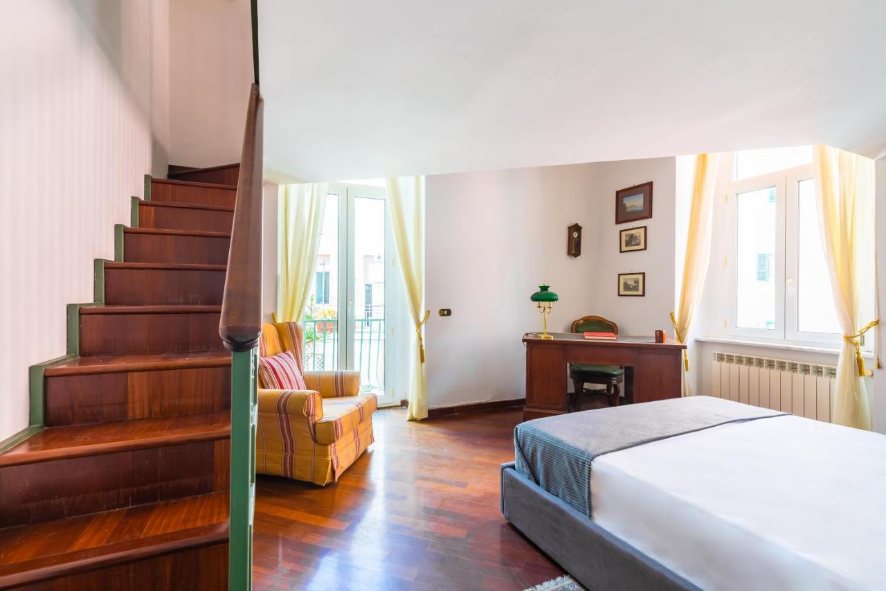 Grand Classic Apartment At San Martino By Napoliapartments Nápoles Exterior foto