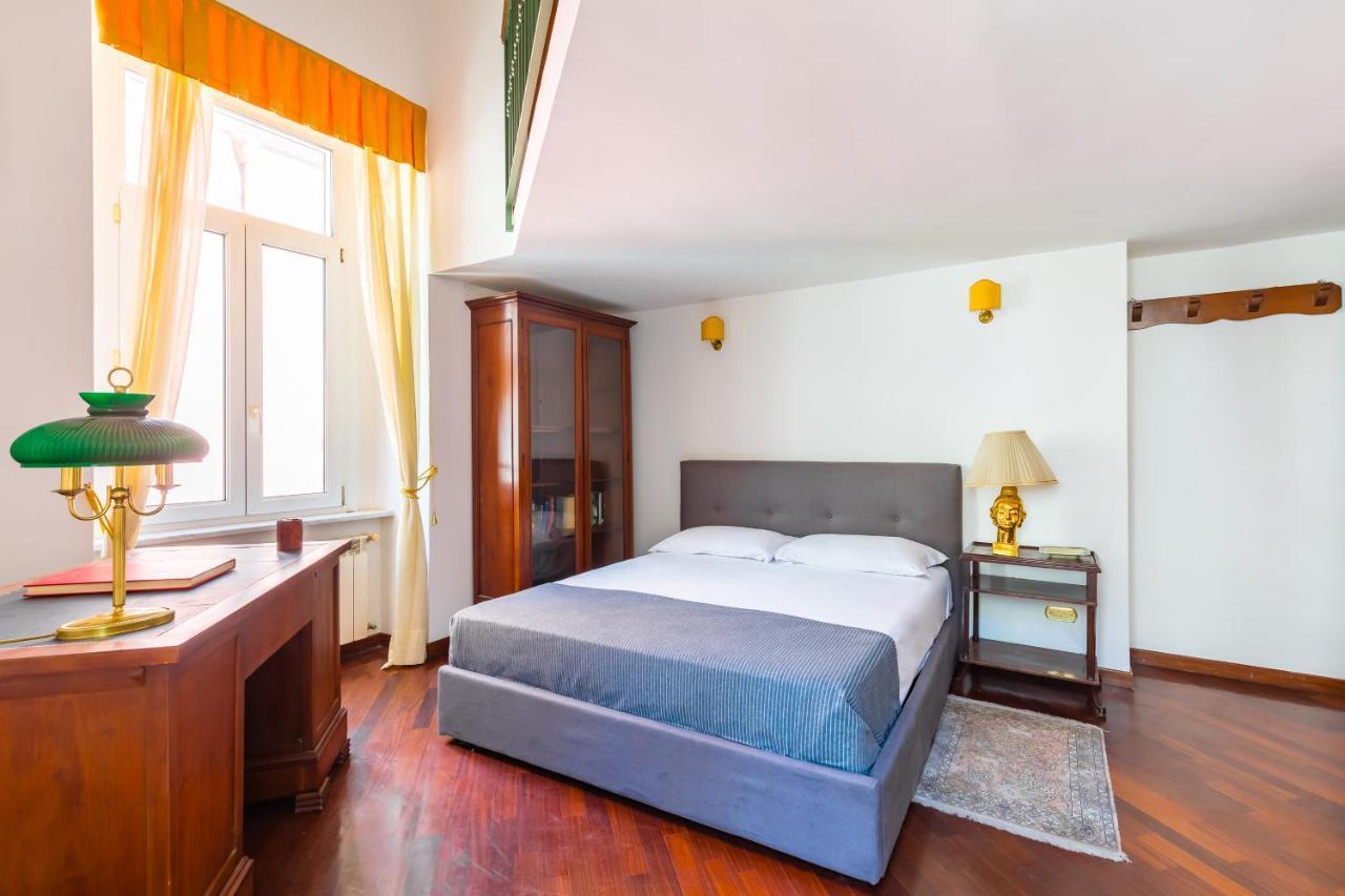 Grand Classic Apartment At San Martino By Napoliapartments Nápoles Exterior foto